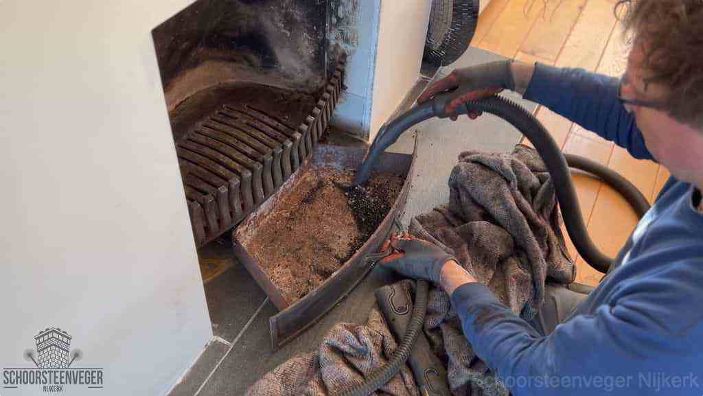 Prijs schoorsteenvegen Nijkerk schouw reinigen Prijs schoorsteenvegen Nijkerk schouw reinigen